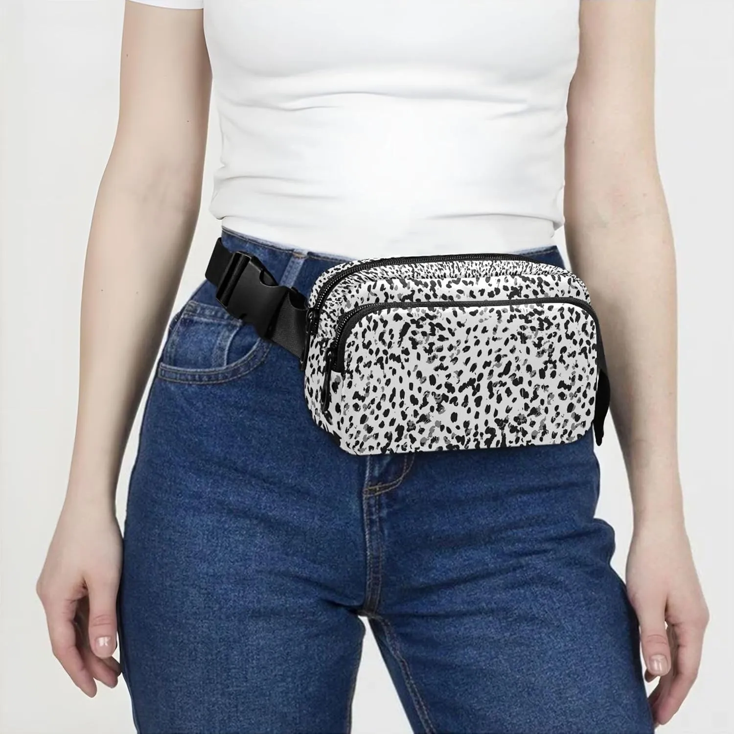 Custom Animal Print Black White Fanny Pack for Women Hip Pack Belt Pouch Waterproof Hiking Travel Waist Pack for Men