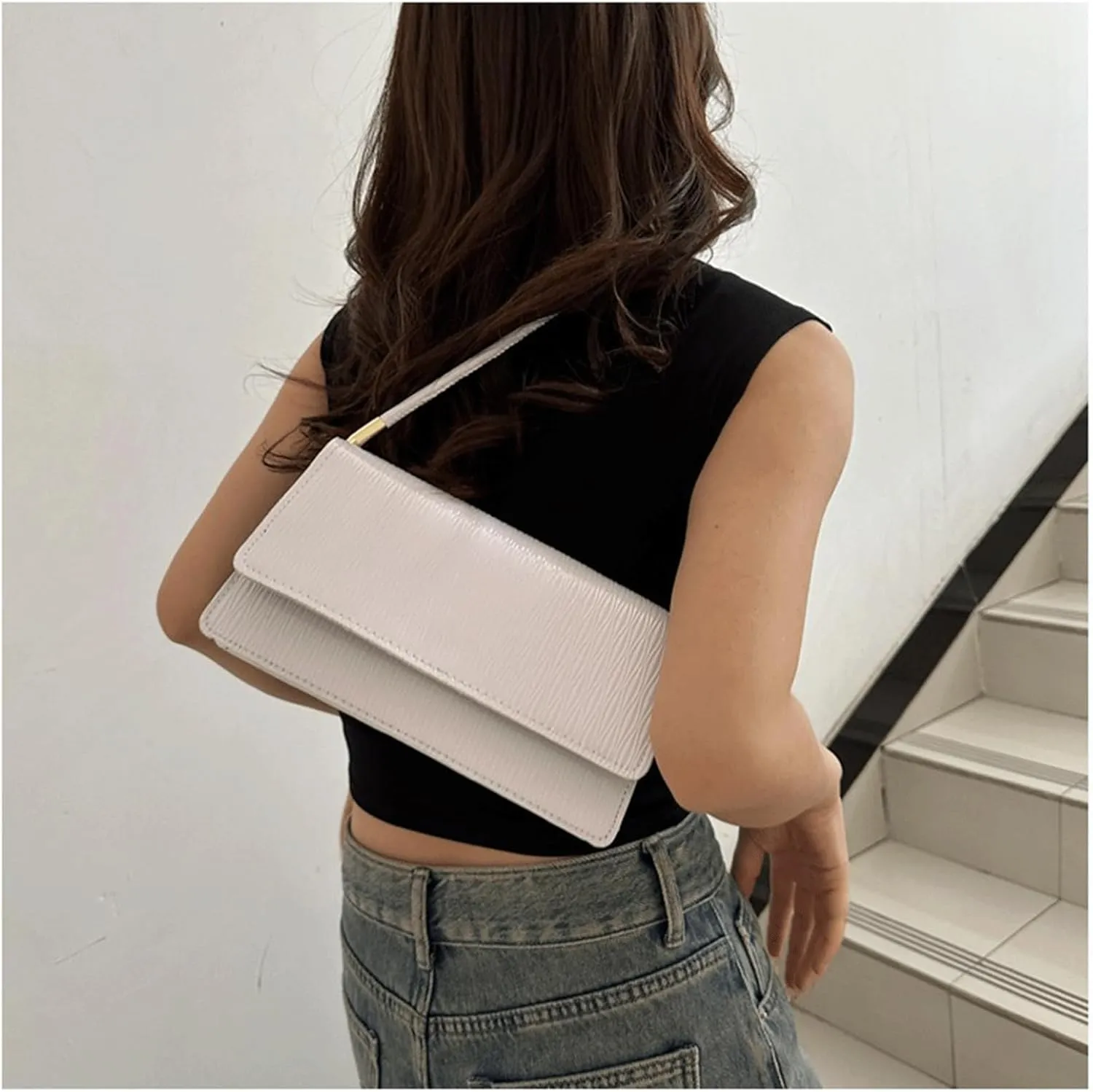 Cute Purse Small Bag Chic Mini Purses Retro Classic Elegance Sleek Minimalist French Vintage Handbag