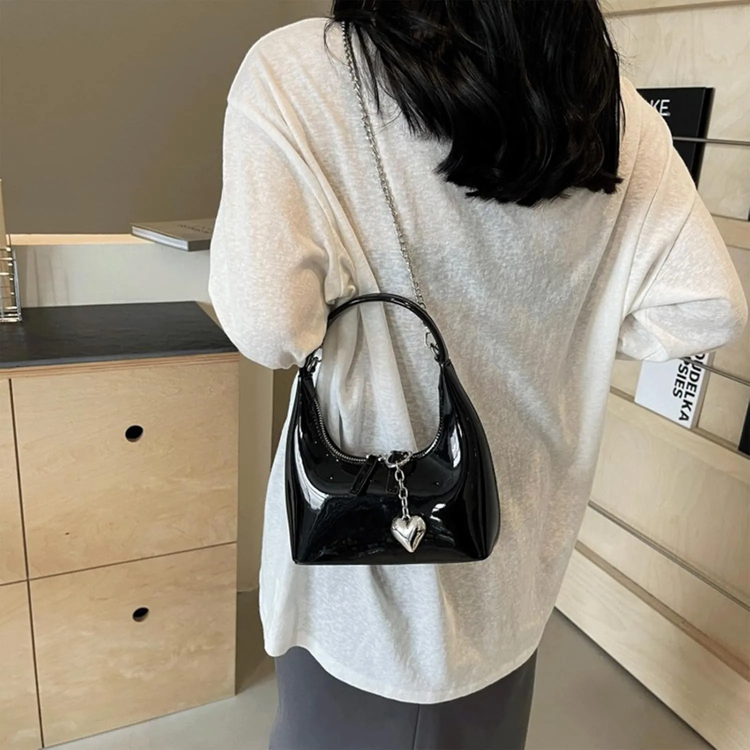 Cute Purse Small Hobo Bag Heart Charm Y2k Mini Purses Retro Classic Elegance Luxurious and Vintage Handbag
