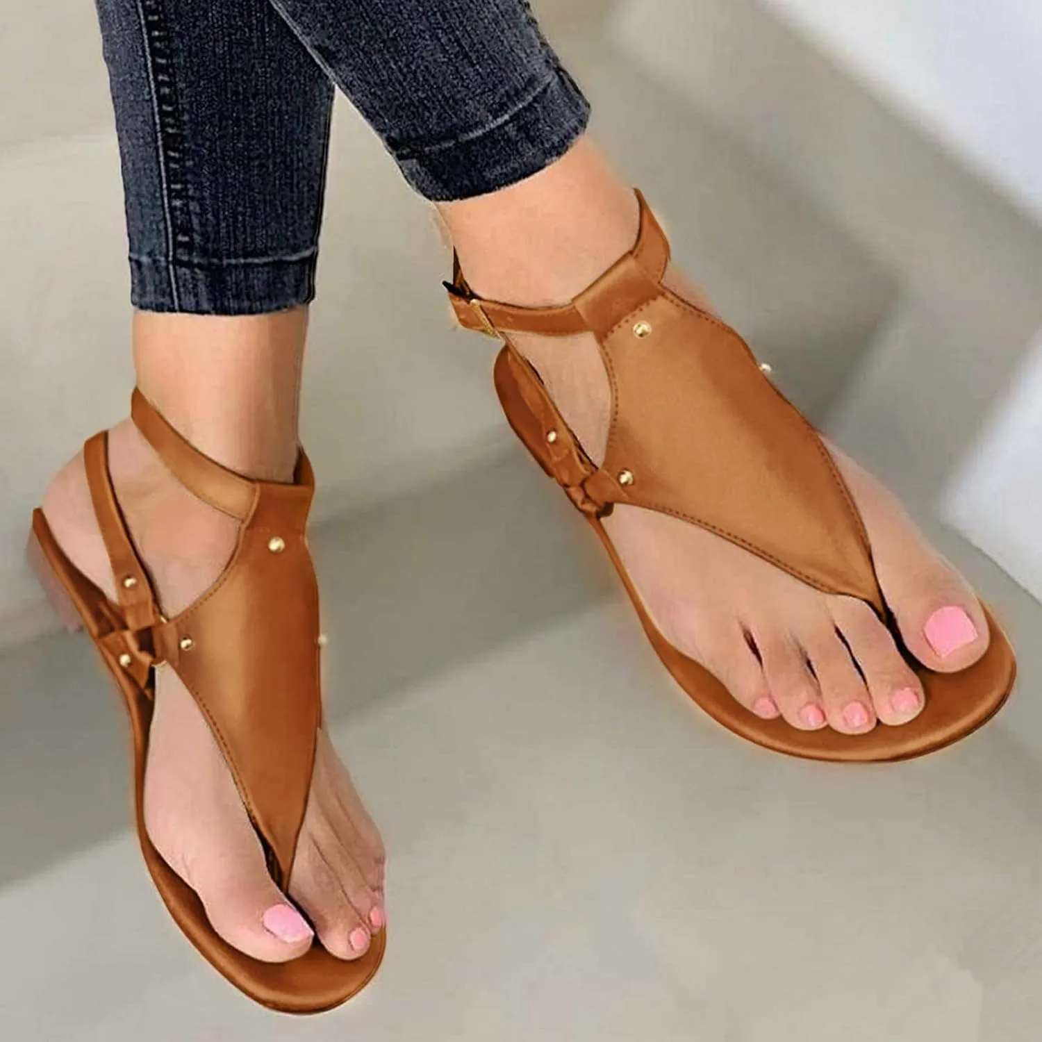 Eduavar Sandals Women Dressy Summer Flat, Beach Sandals for Women Summer Open Toe Flip Flops Thong Sandals with Buckle Strap