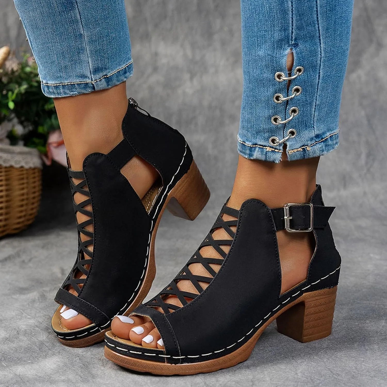 Eduavar Women's Wedge Sandals, Orthopedic Leather Peep Toe Cutout Zipper Chunky Heeled Sandals in White, Brown for Casual Wear