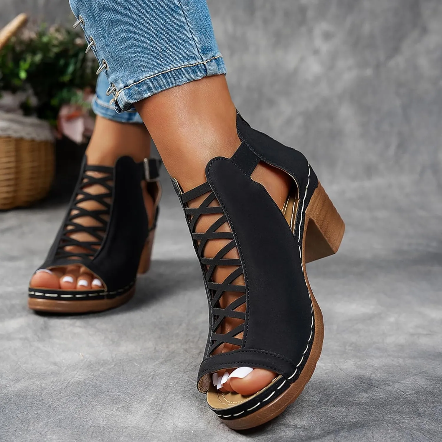 Eduavar Women's Wedge Sandals, Orthopedic Leather Peep Toe Cutout Zipper Chunky Heeled Sandals in White, Brown for Casual Wear