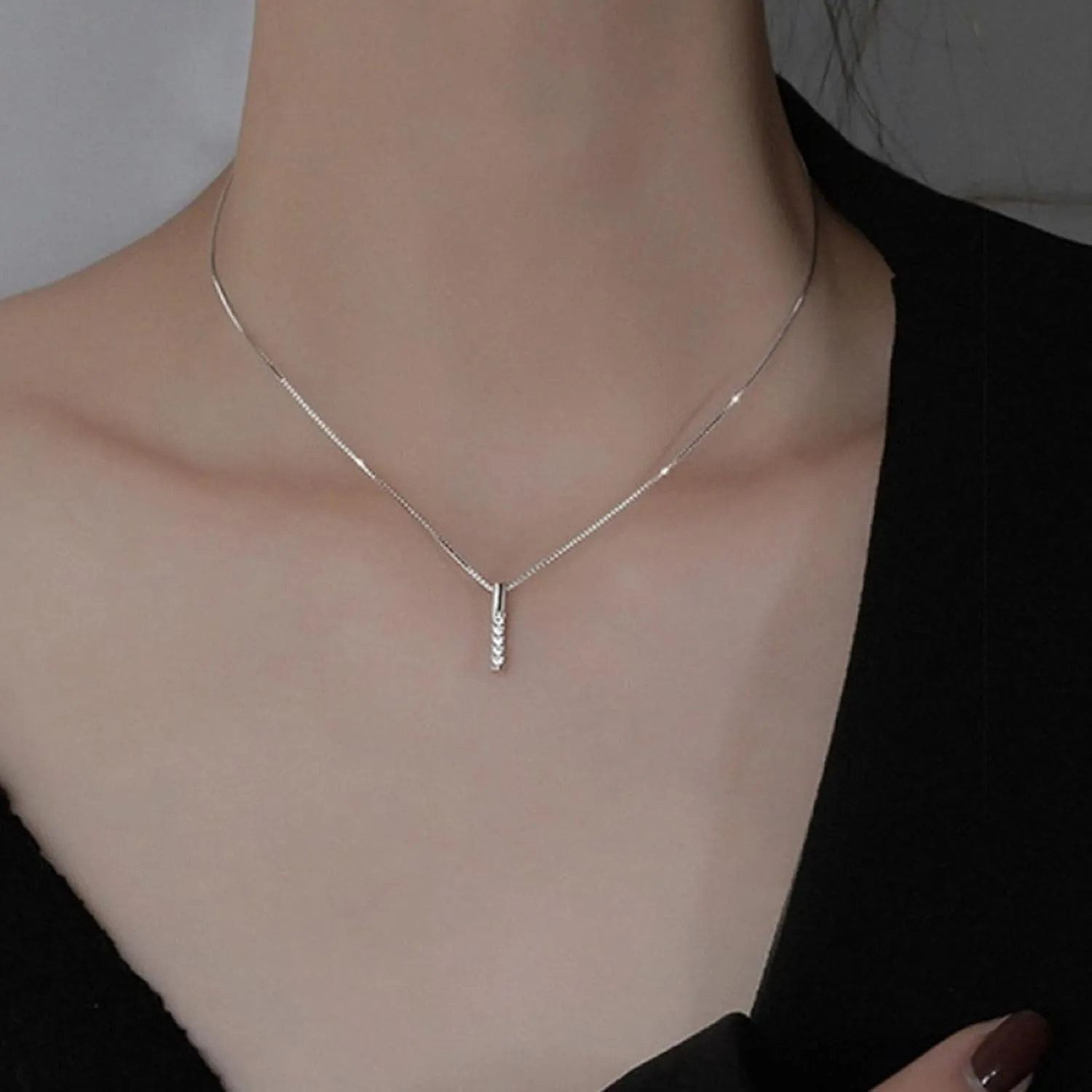 Vintage Crystal Bar Choker Necklace Rhinestone Bar Pendant Necklace Gold Cz Stick Necklaces Tiny Crystal Geometric Necklaces Jewelry for Women