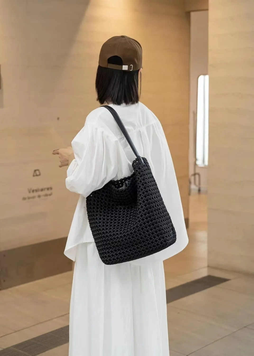 Woven Bucket Bag High-grade Woven Bucket Bag Hollow Shoulder Tote Bag 2024 Large Capacity Commuting(Black,40x32x16cm)